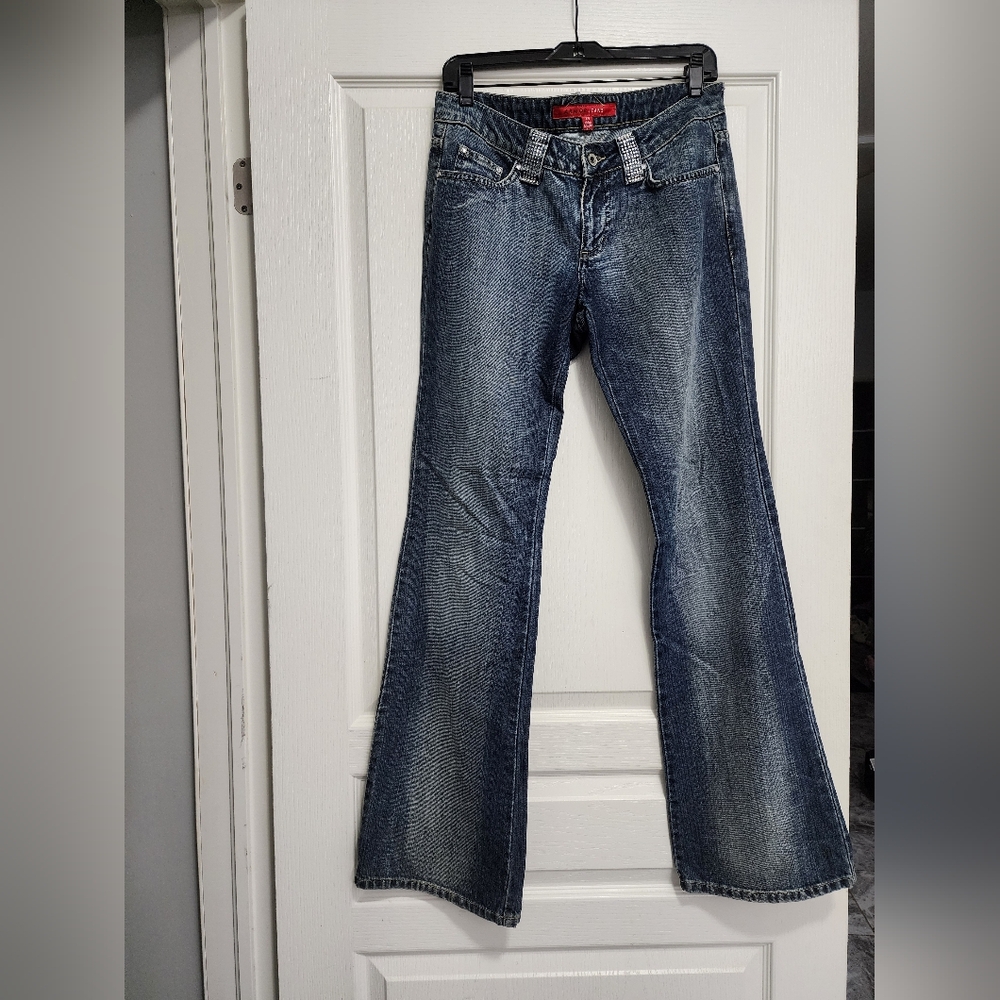 Classic Blue Wash Women's Jeans with Rhinestone-Trimmed Pockets & Belt Loops